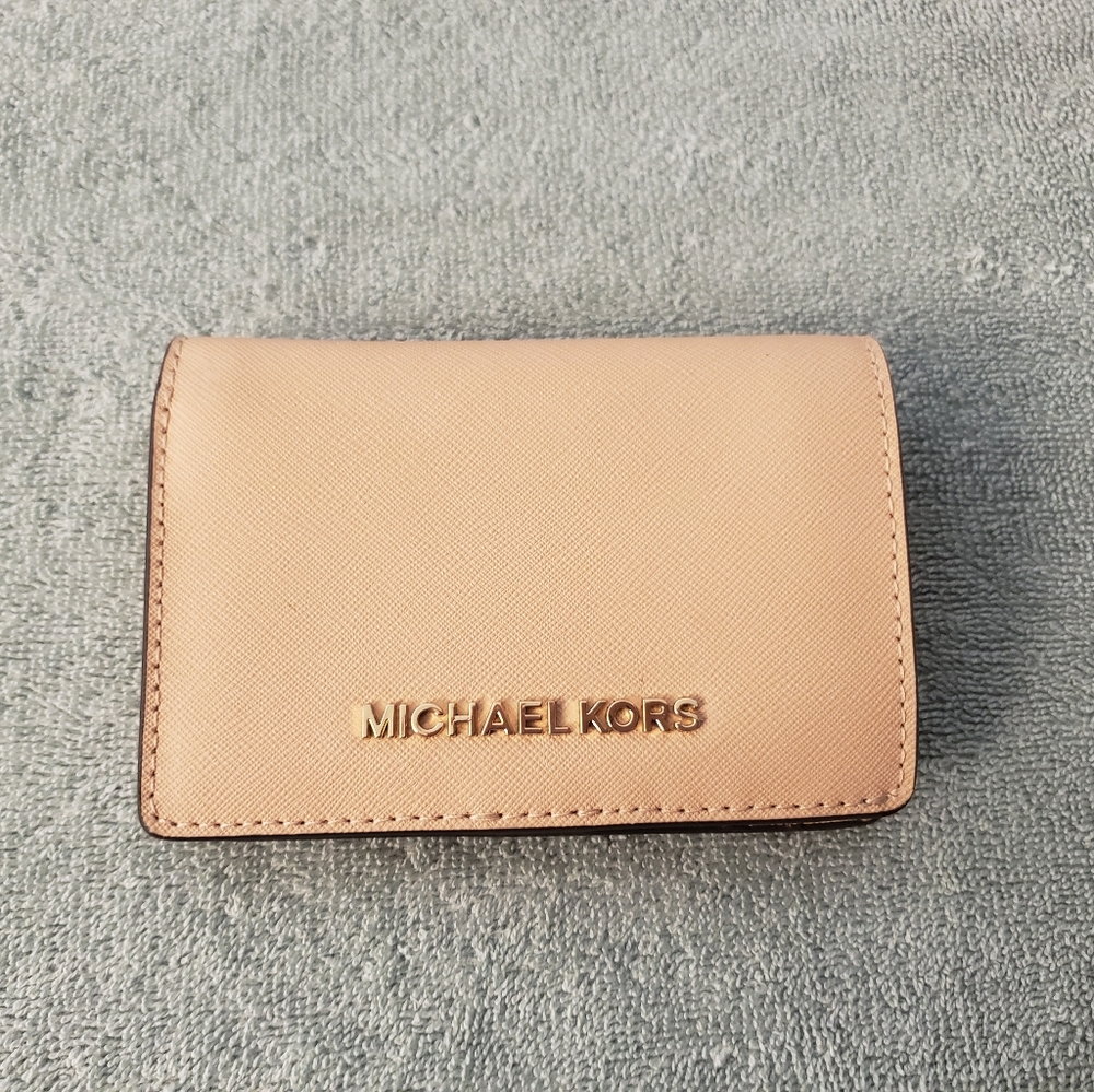 Michael Kors Jet Set Travel Medium Slim Wallet